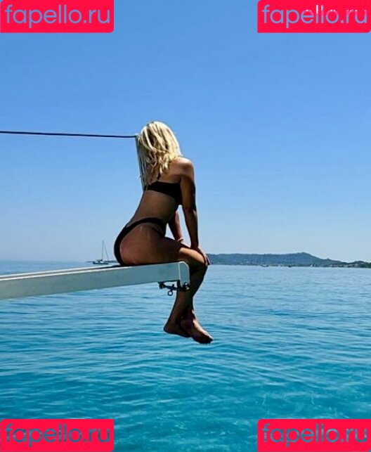 Hari Beavis Onlyfans Photo Gallery 