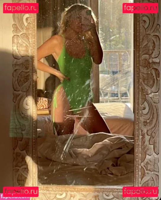 Hari Beavis Onlyfans Photo Gallery 