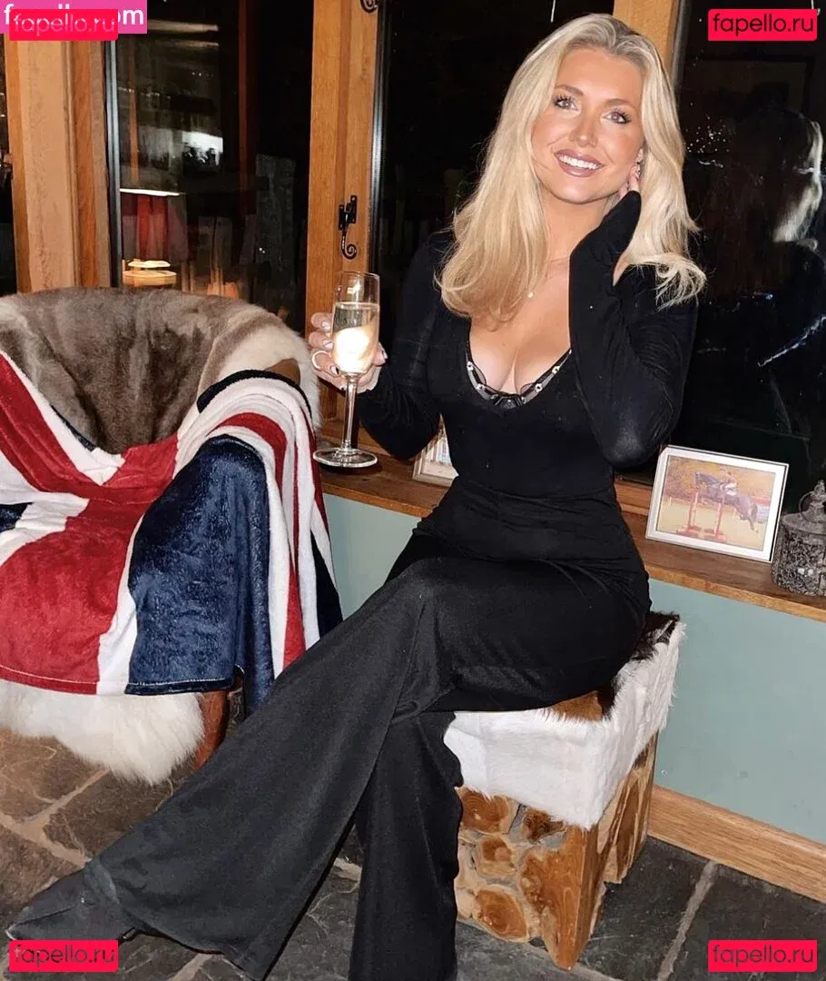 Hari Beavis Onlyfans Photo Gallery 