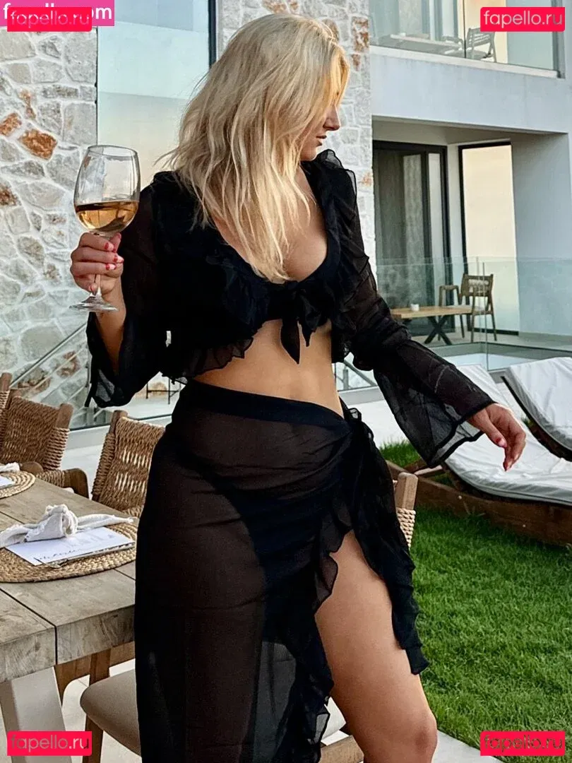 Hari Beavis Onlyfans Photo Gallery 