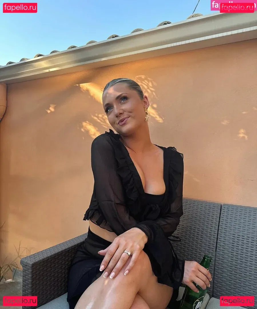 Hari Beavis Onlyfans Photo Gallery 