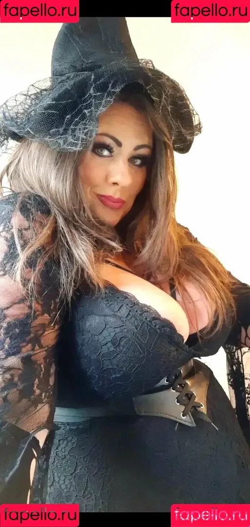 Annie Onlyfans Photo Gallery 