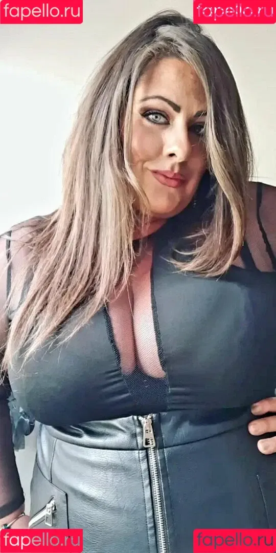 Annie Onlyfans Photo Gallery 