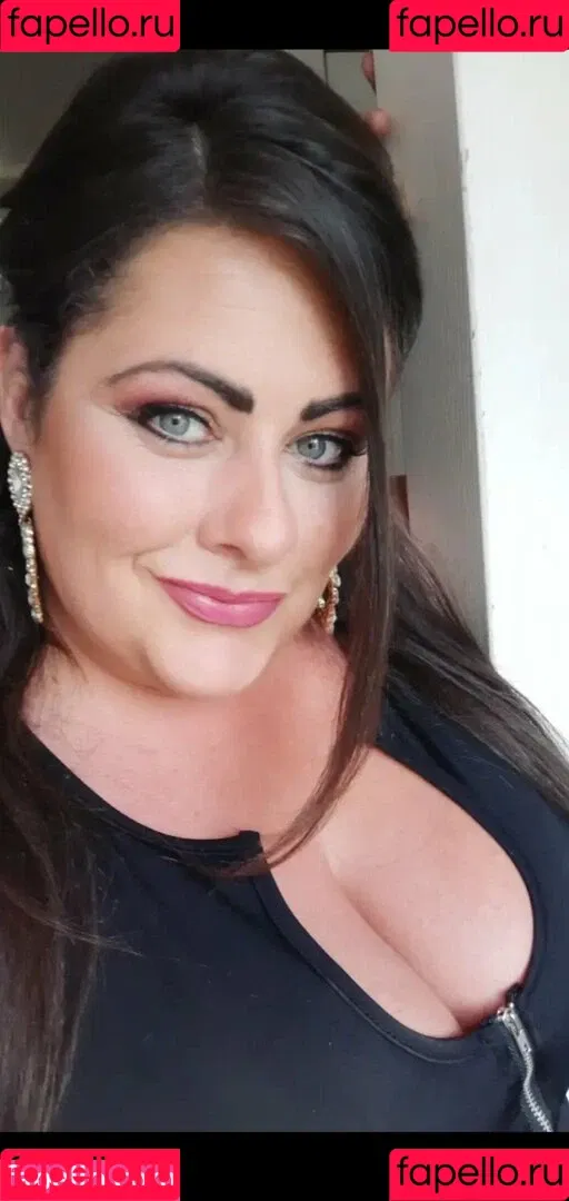 Annie Onlyfans Photo Gallery 