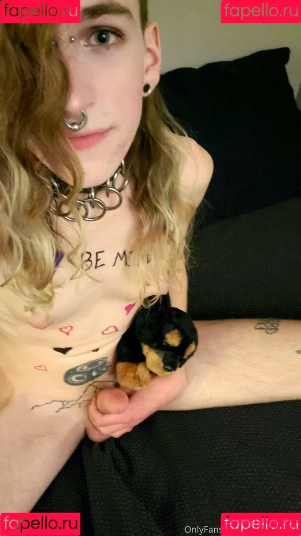 Safety Pinup Onlyfans Photo Gallery 