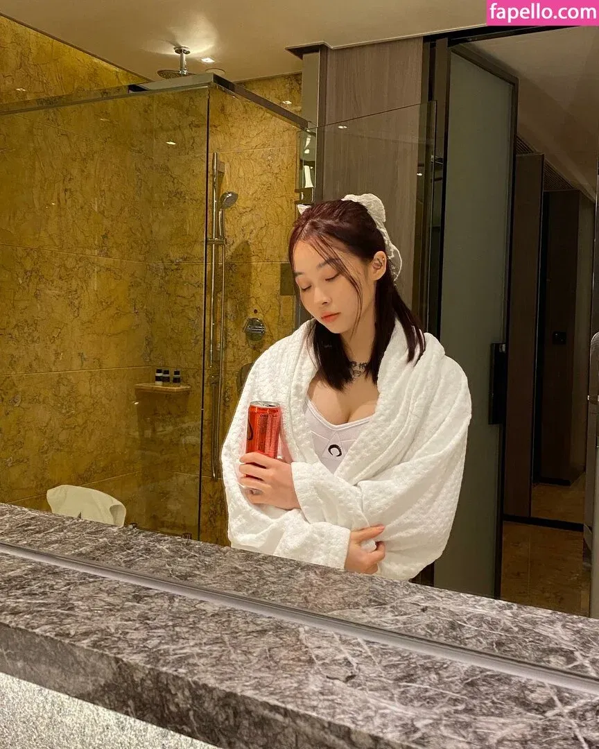 ozarayau Onlyfans Photo Gallery 