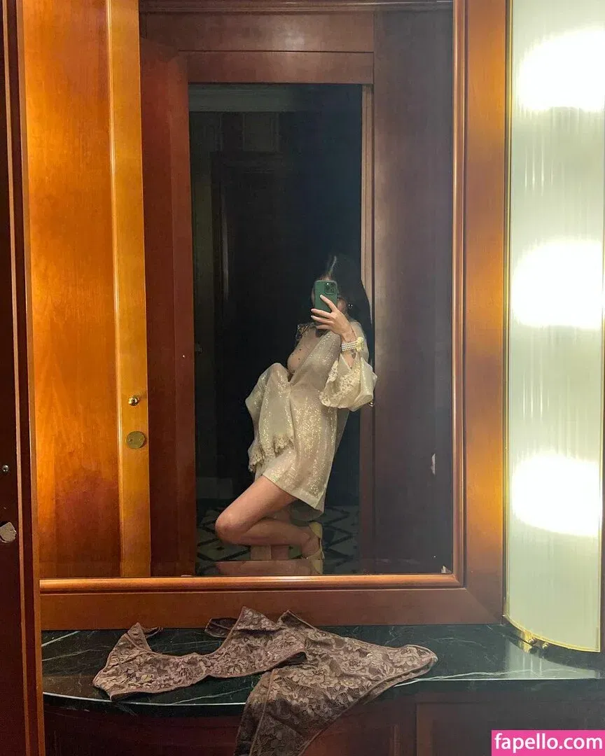 ozarayau Onlyfans Photo Gallery 