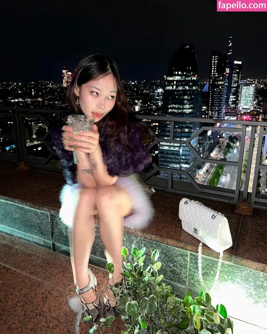 ozarayau Onlyfans Photo Gallery 