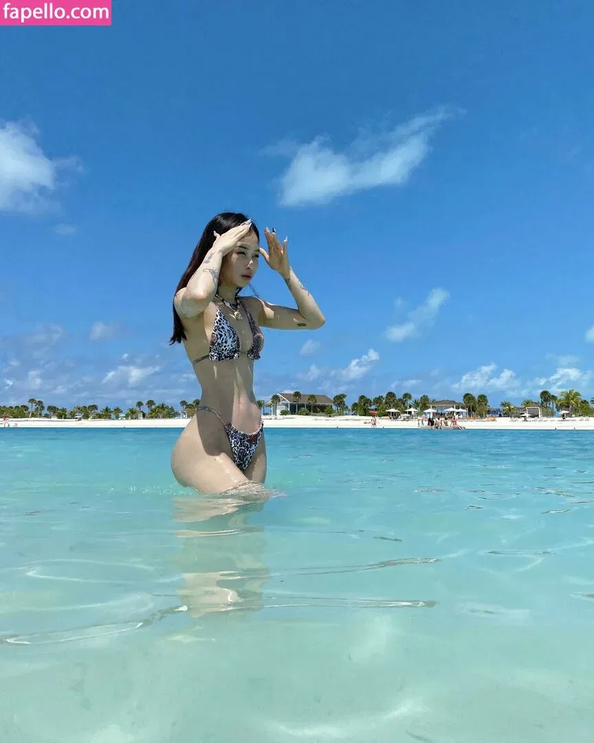 ozarayau Onlyfans Photo Gallery 