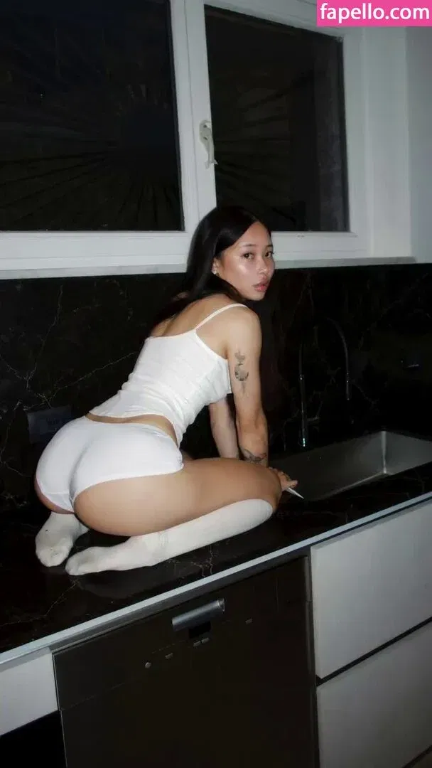 ozarayau Onlyfans Photo Gallery 