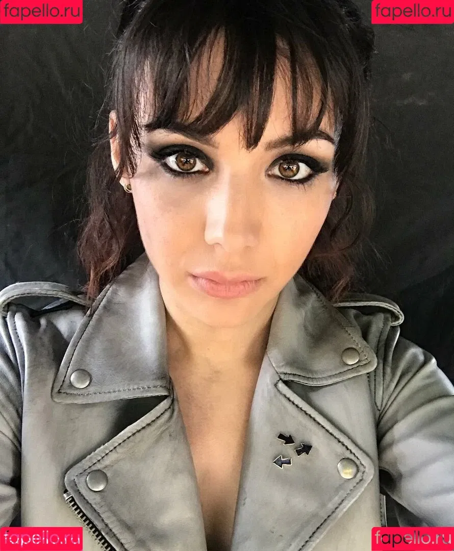 Hannah Marks Onlyfans Photo Gallery 