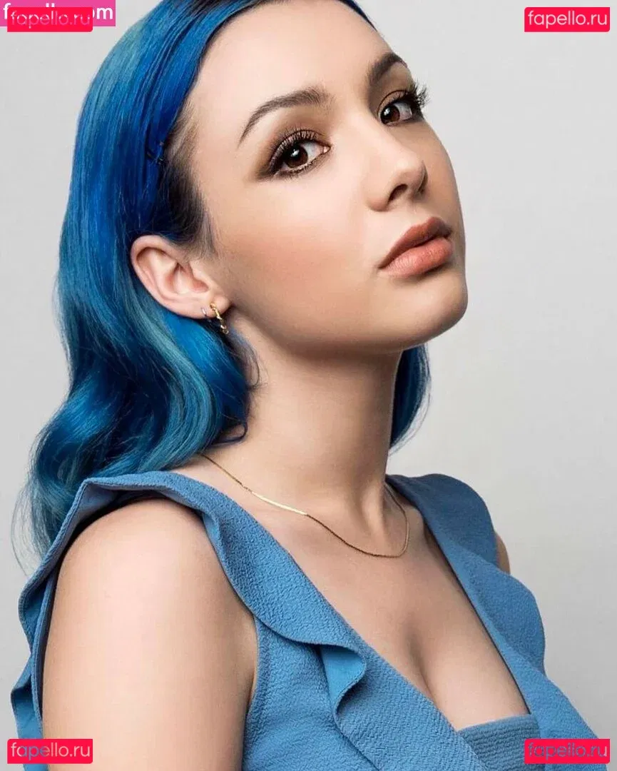 Hannah Marks Onlyfans Photo Gallery 