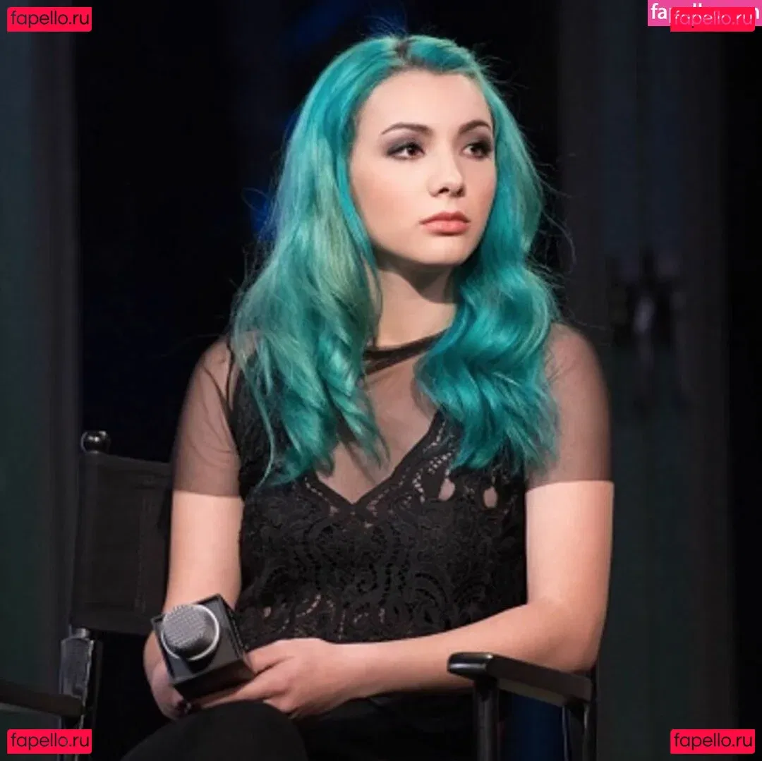 Hannah Marks Onlyfans Photo Gallery 