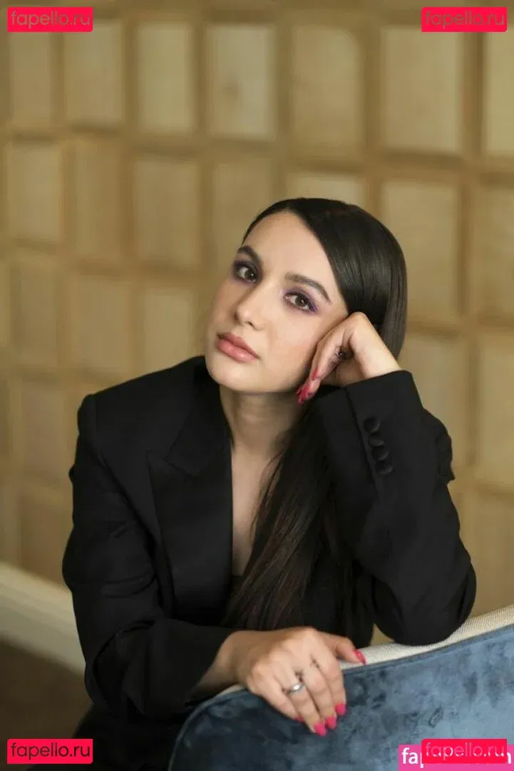 Hannah Marks Onlyfans Photo Gallery 