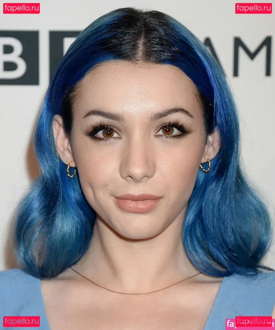 Hannah Marks Onlyfans Photo Gallery 