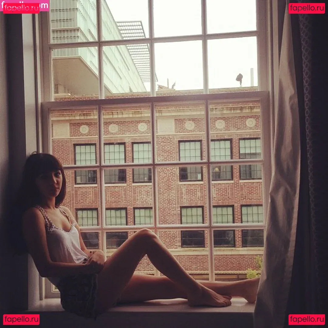 Hannah Marks Onlyfans Photo Gallery 