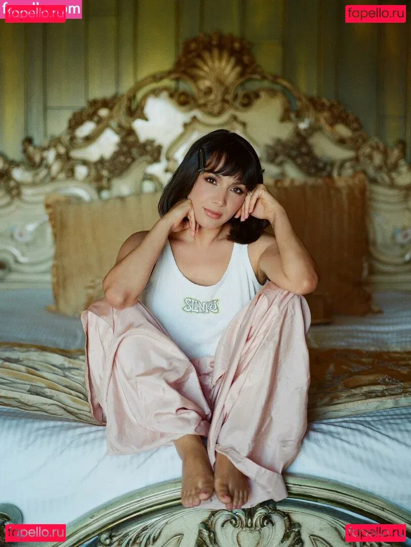 Hannah Marks Onlyfans Photo Gallery 