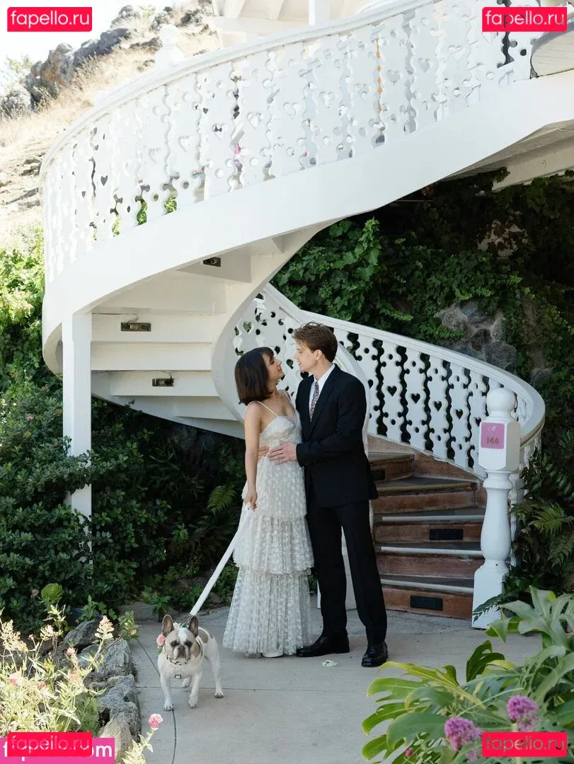 Hannah Marks Onlyfans Photo Gallery 