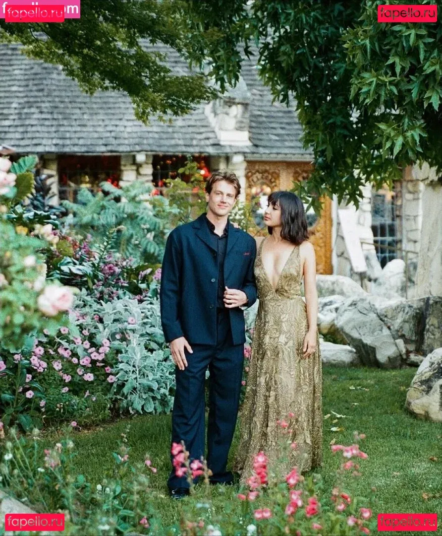 Hannah Marks Onlyfans Photo Gallery 