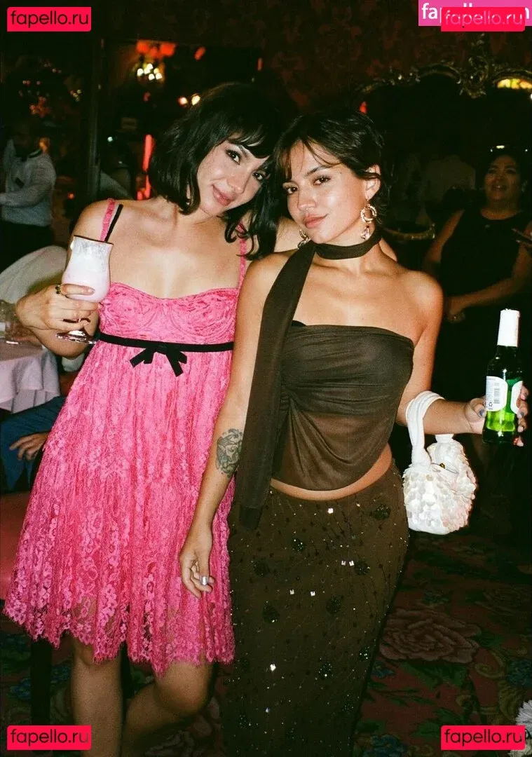 Hannah Marks Onlyfans Photo Gallery 