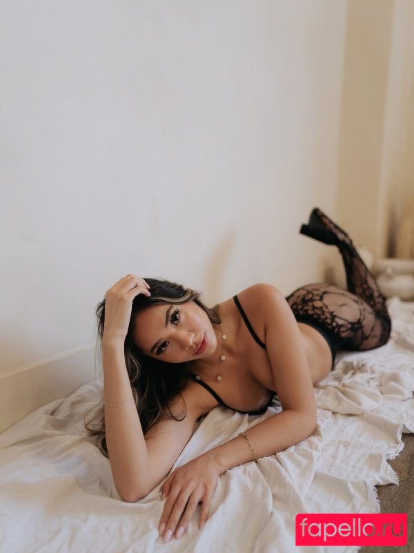Elizaachar Nude Onlyfans Photo 28