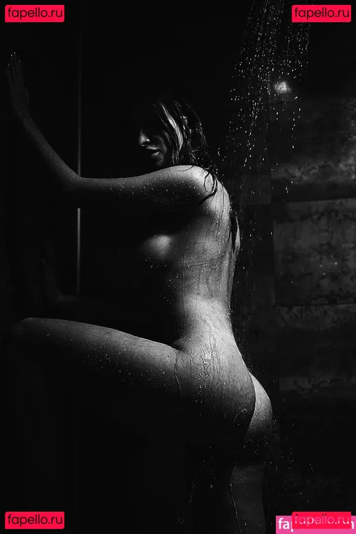 Vikos.cocos Onlyfans Photo Gallery 