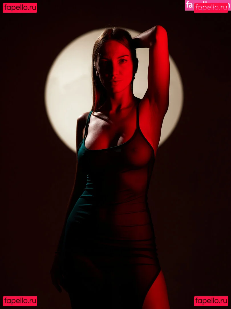 Vikos.cocos Onlyfans Photo Gallery 