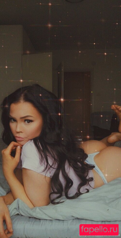 Tiinatuulia Nude Onlyfans Photo 9
