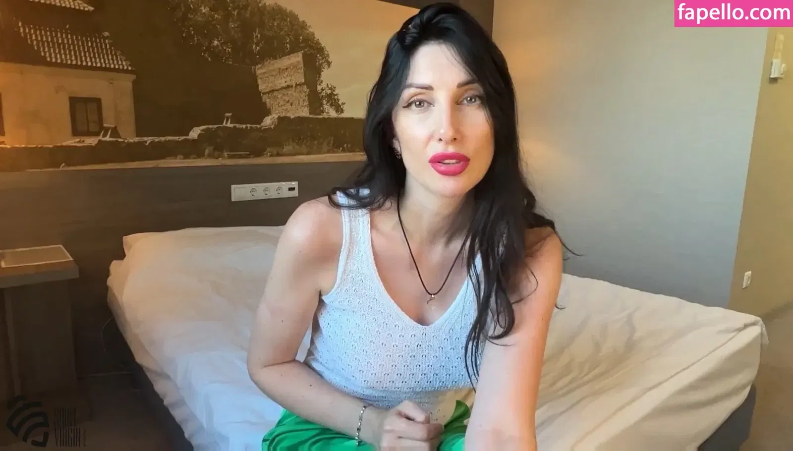 Liza Virgin Onlyfans Photo Gallery 