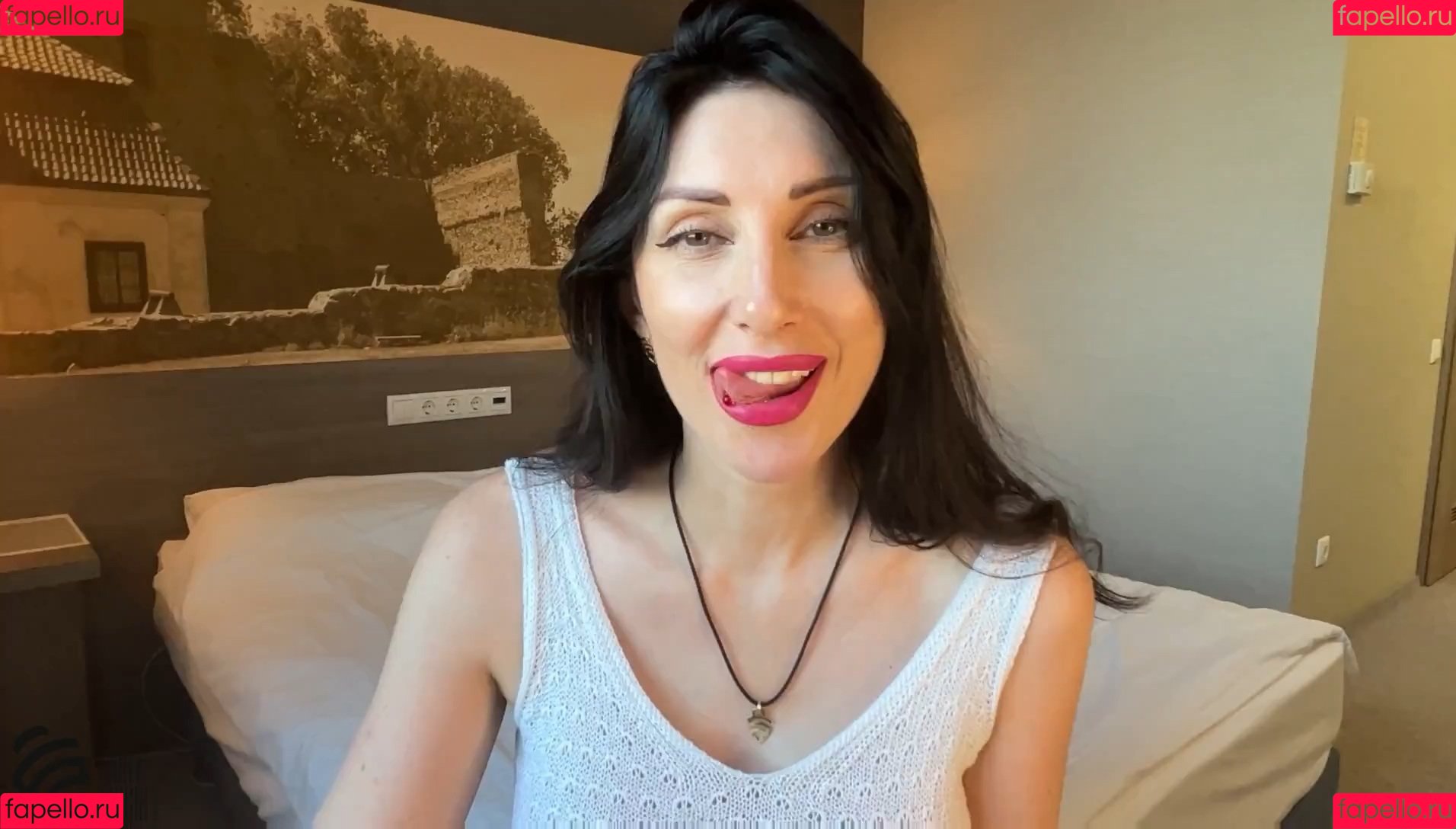 Liza Virgin Onlyfans Photo Gallery 