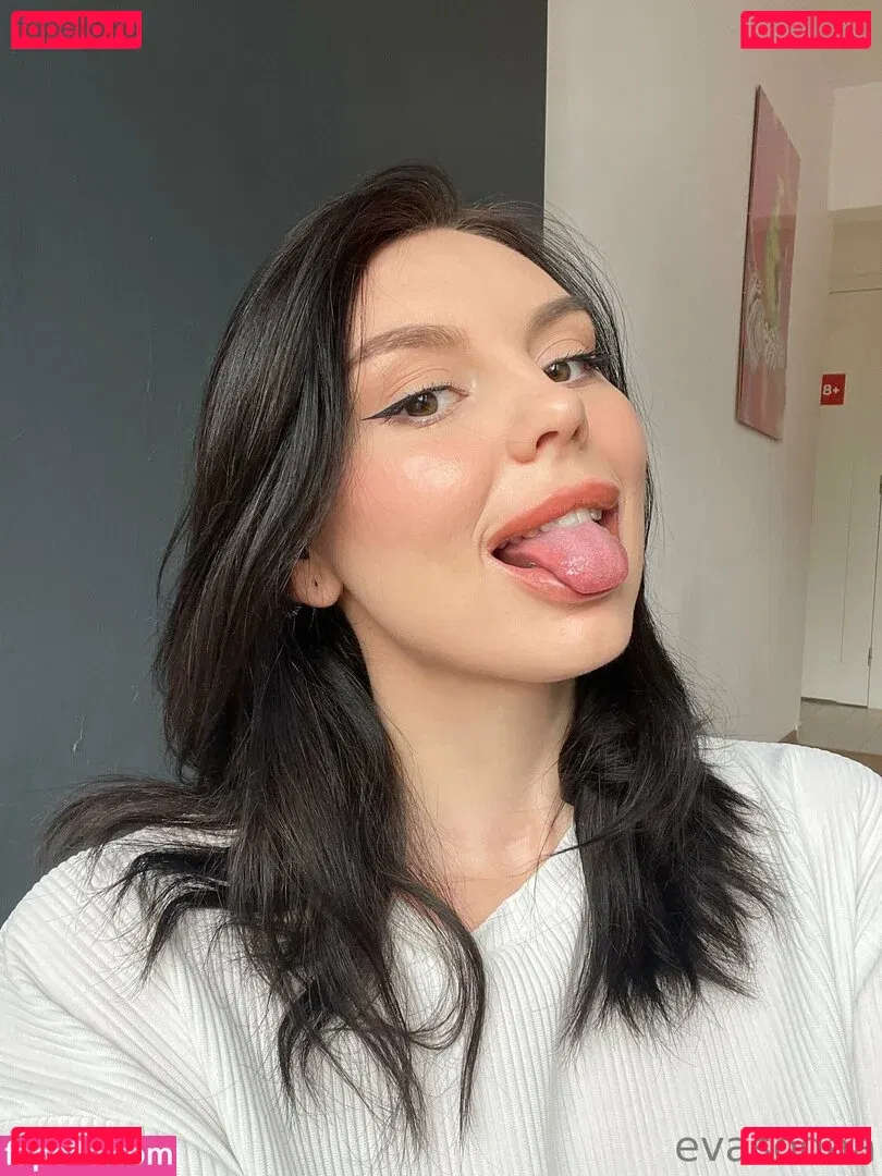 evasodaa Onlyfans Photo Gallery 