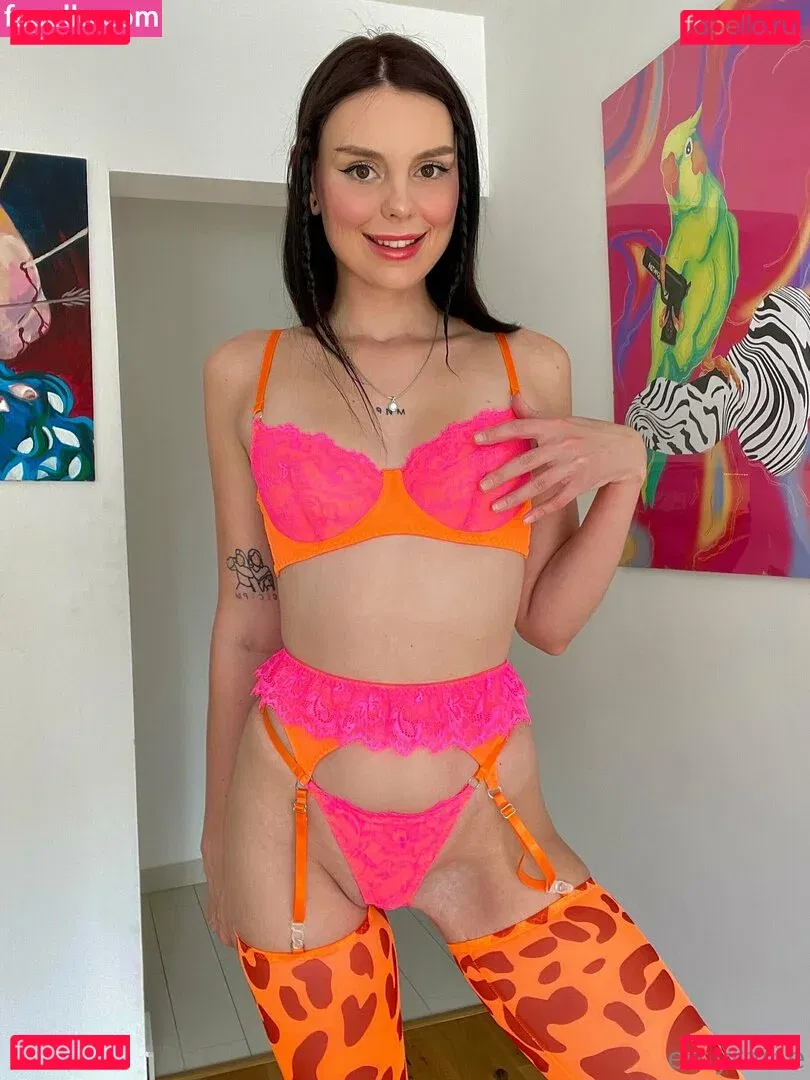 evasodaa Onlyfans Photo Gallery 