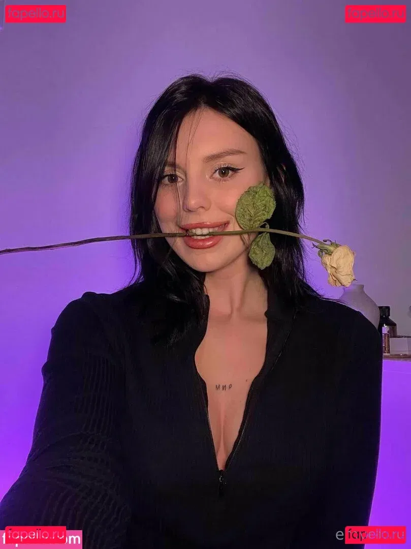 evasodaa Onlyfans Photo Gallery 