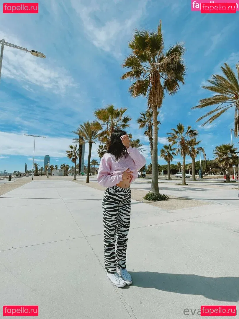 evasodaa Onlyfans Photo Gallery 