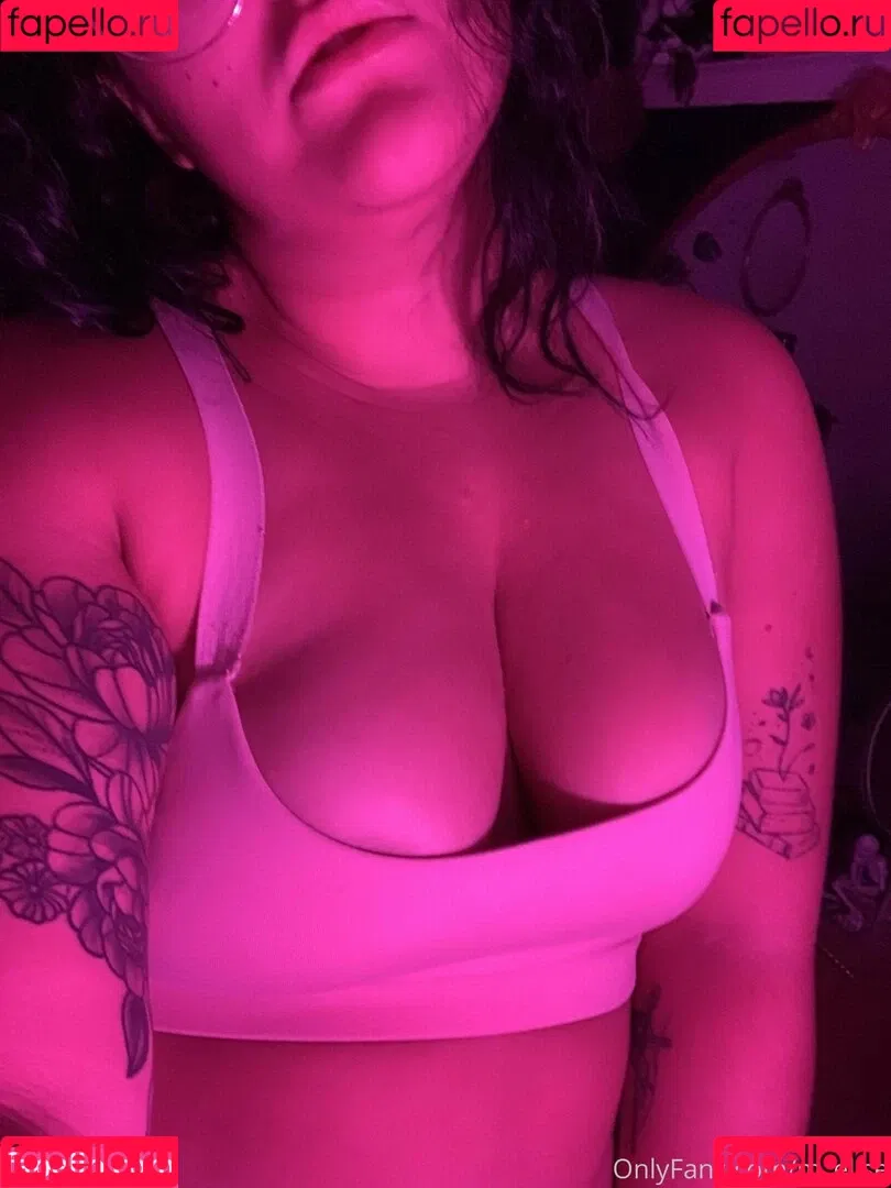 m_elise Onlyfans Photo Gallery 