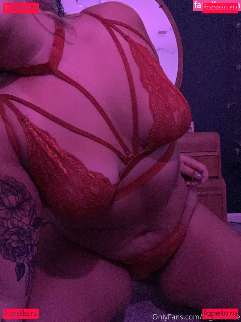 m_elise Onlyfans Photo Gallery 