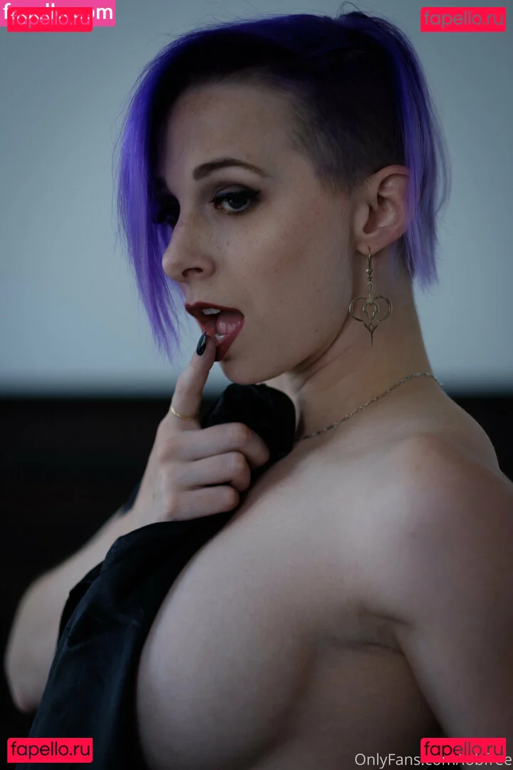 lobfree Onlyfans Photo Gallery 