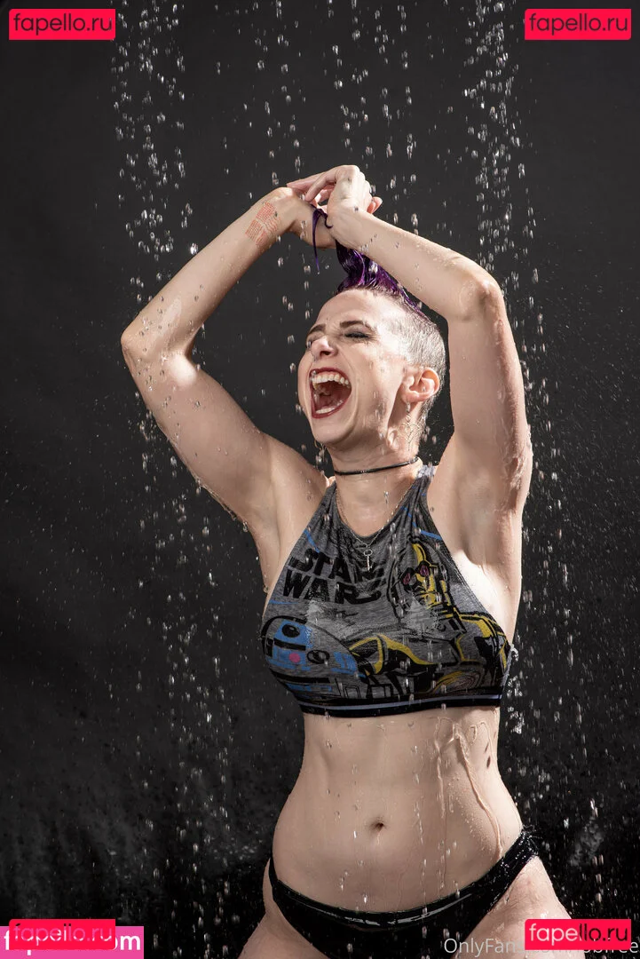 lobfree Onlyfans Photo Gallery 