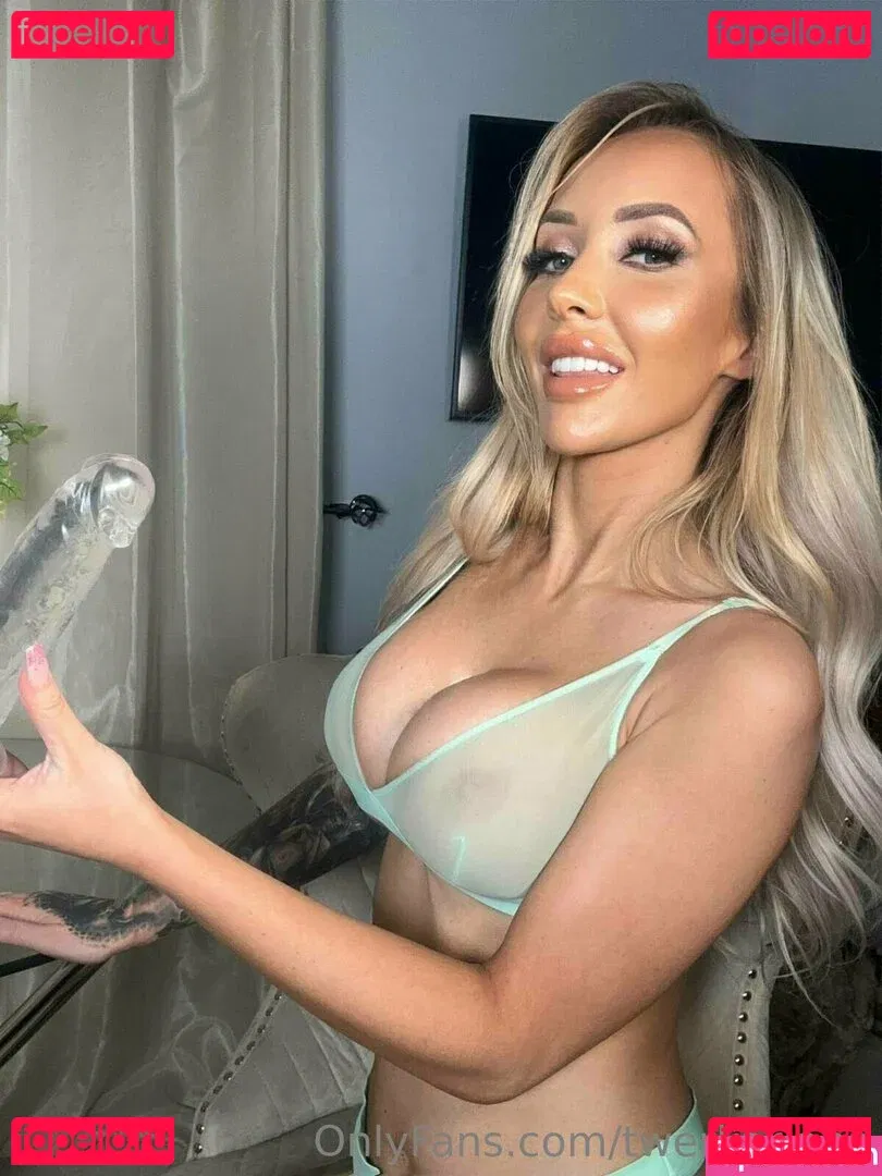 twerkariana Onlyfans Photo Gallery 