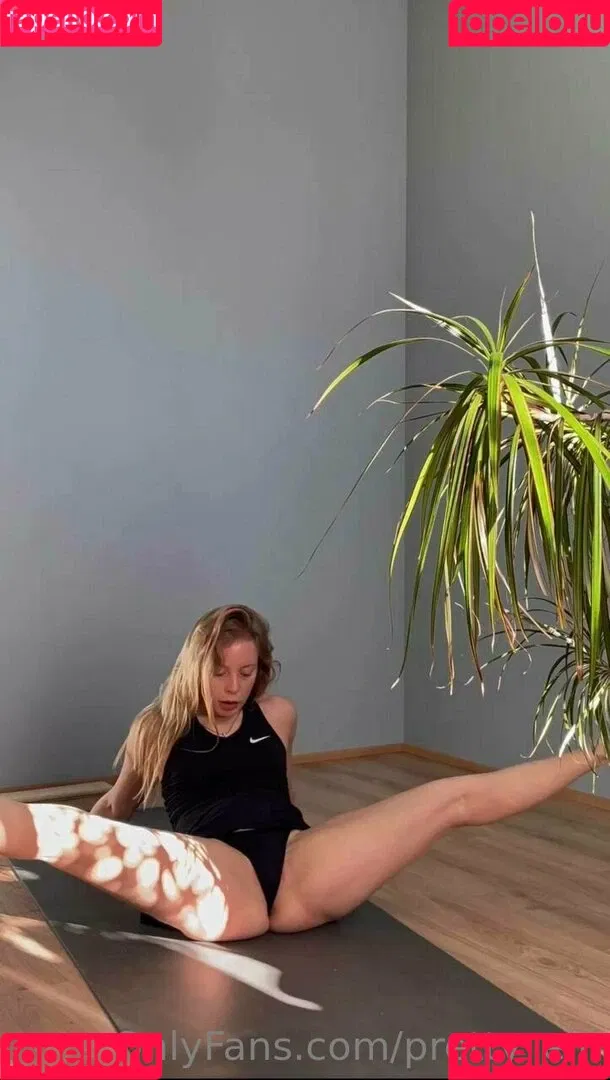pretty_elli Onlyfans Photo Gallery 