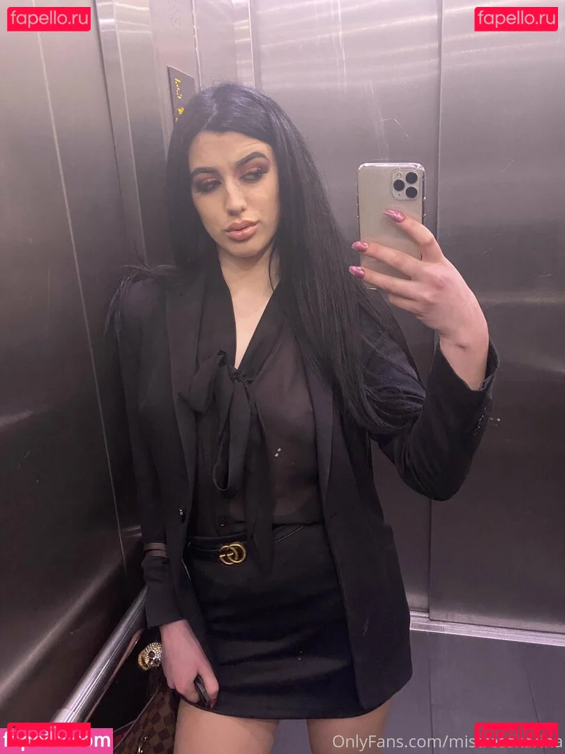 mistresskarina Onlyfans Photo Gallery 