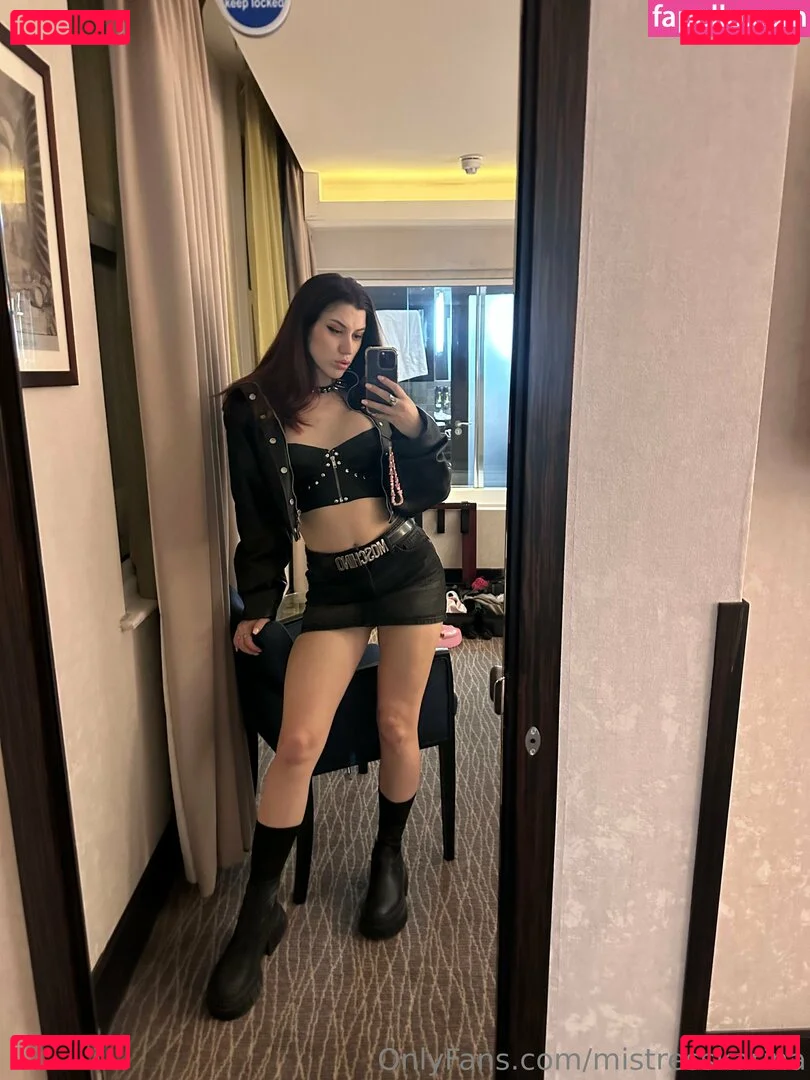 mistresskarina Onlyfans Photo Gallery 