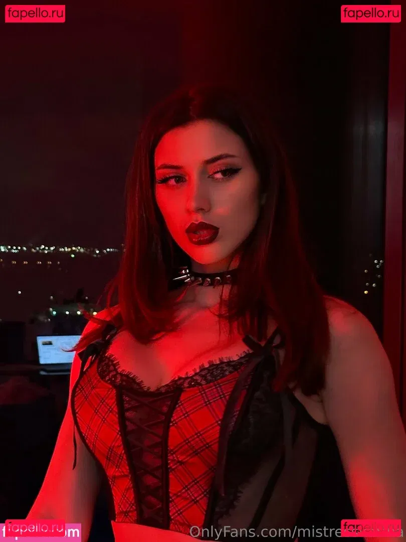 mistresskarina Onlyfans Photo Gallery 