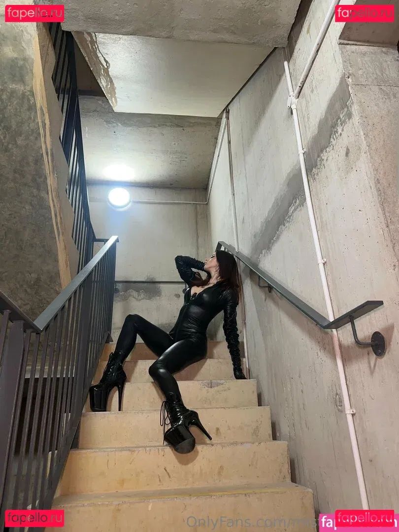mistresskarina Onlyfans Photo Gallery 