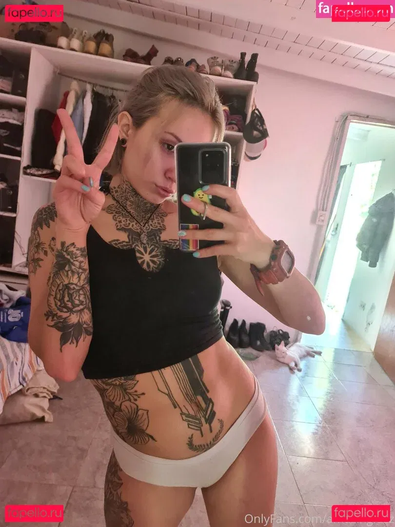 Luzz_chan Onlyfans Photo Gallery 