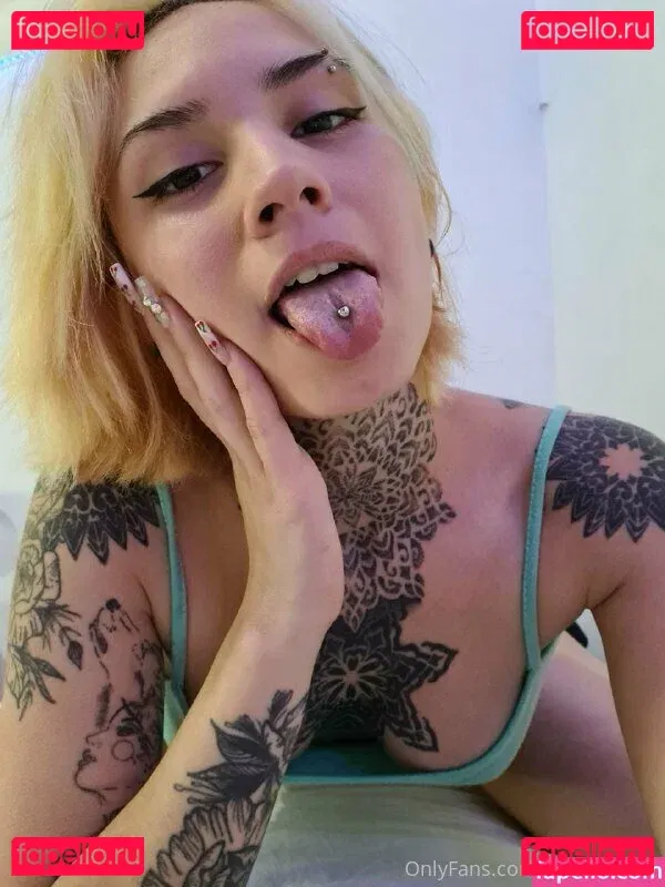 Luzz_chan Onlyfans Photo Gallery 