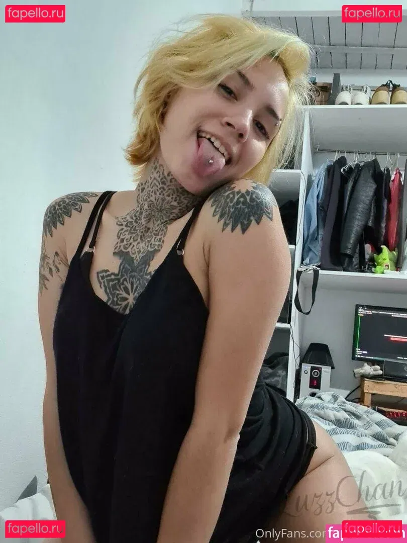 Luzz_chan Onlyfans Photo Gallery 