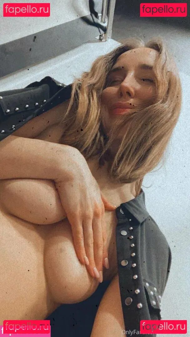 evaholiday Onlyfans Photo Gallery 