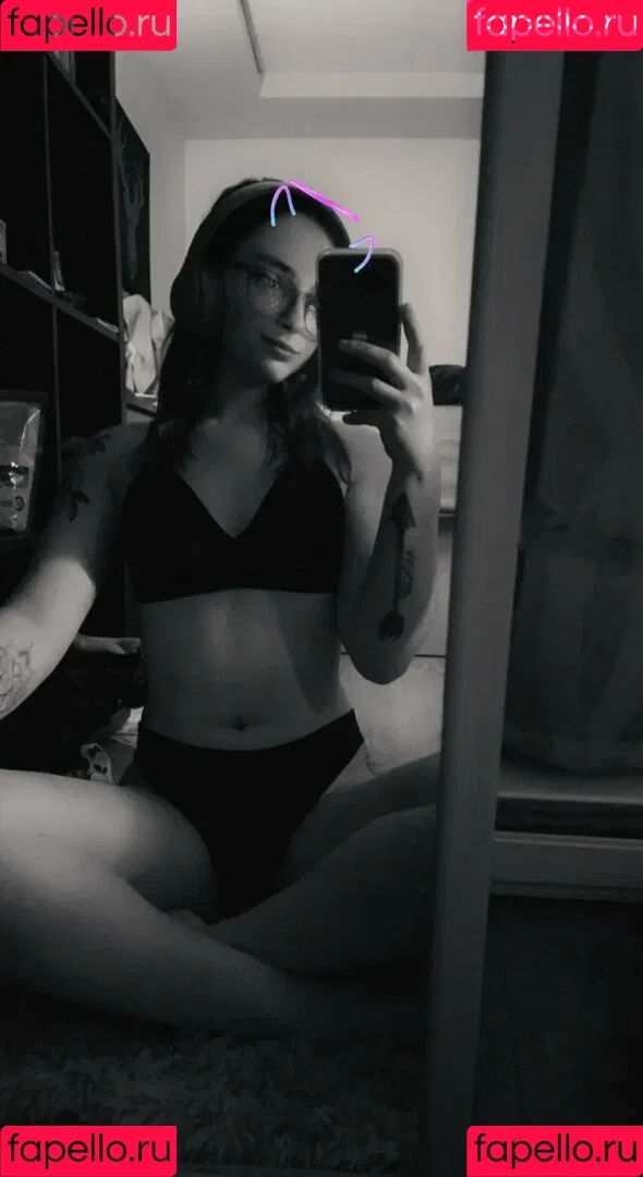 miniloupxxx Onlyfans Photo Gallery 