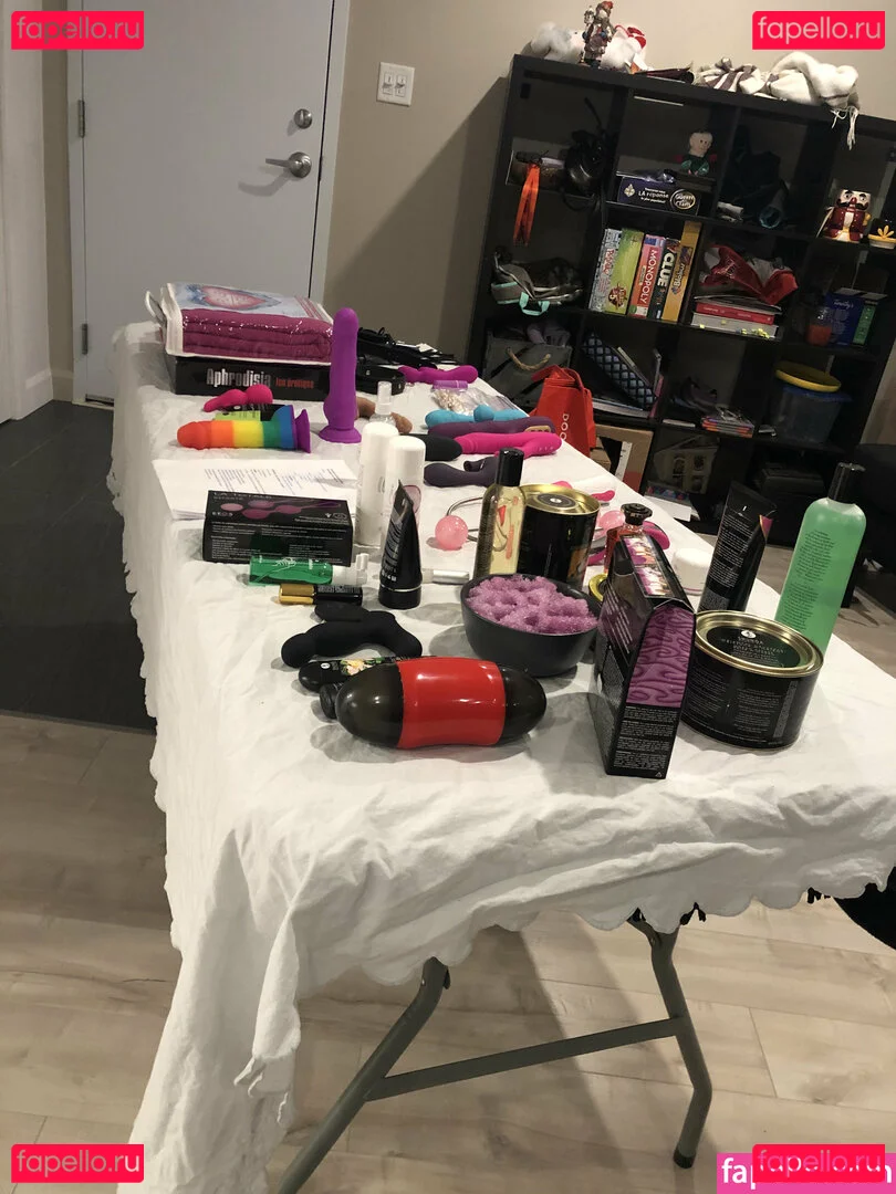 miniloupxxx Onlyfans Photo Gallery 